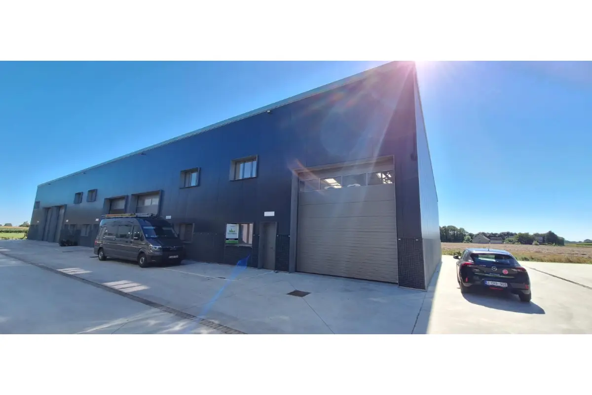 Handelszaak te  huur in Alveringem 8690 700.00€  slaapkamers m² - Zoekertje 569455