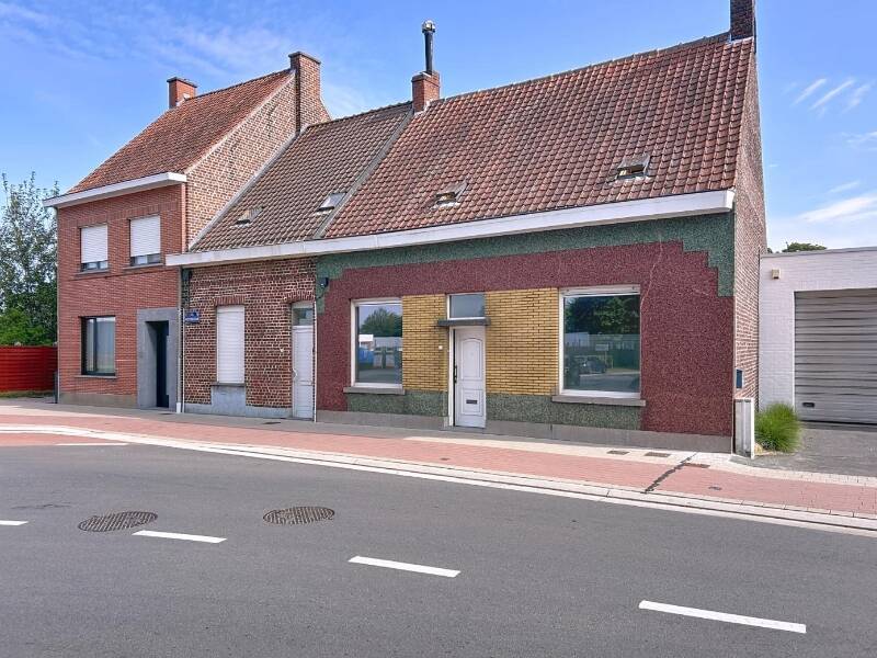 Huis te  koop in Izegem 8870 185000.00€ 3 slaapkamers 148.00m² - Zoekertje 569122