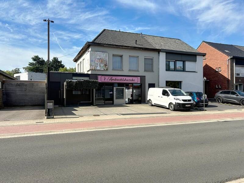 Handelszaak te  huur in Izegem 8870 1650.00€ 4 slaapkamers 363.00m² - Zoekertje 569123