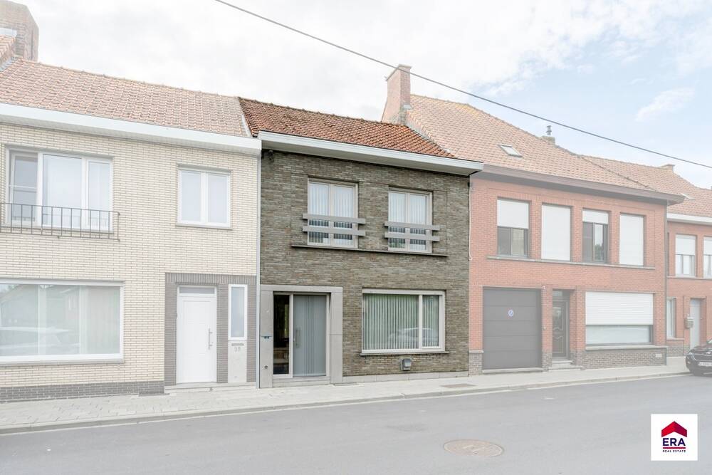 Huis te koop in Tielt 8700 218000.00€ 3 slaapkamers 148.00m² - Zoekertje 571607