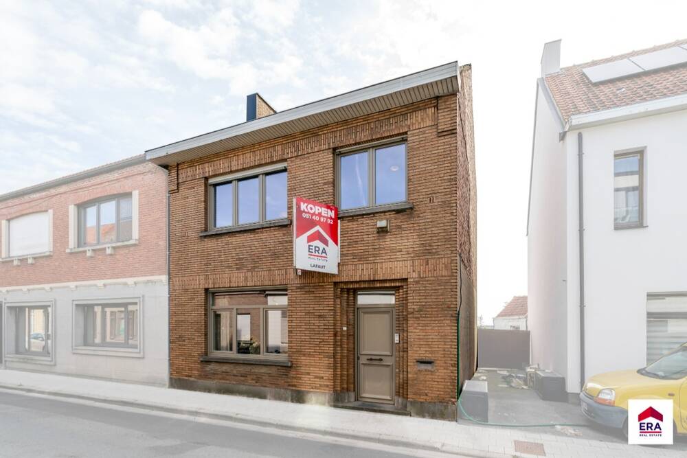 Huis te  koop in Aarsele 8700 199000.00€ 2 slaapkamers 220.00m² - Zoekertje 570953