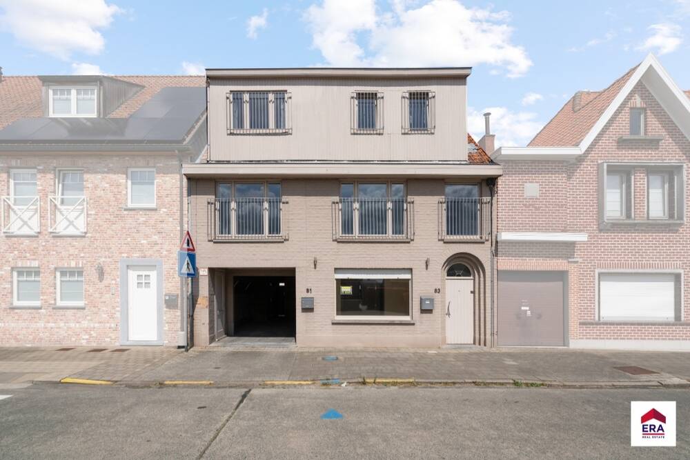 Huis te koop in Dentergem 8720 259000.00€ 5 slaapkamers 321.00m² - Zoekertje 571622