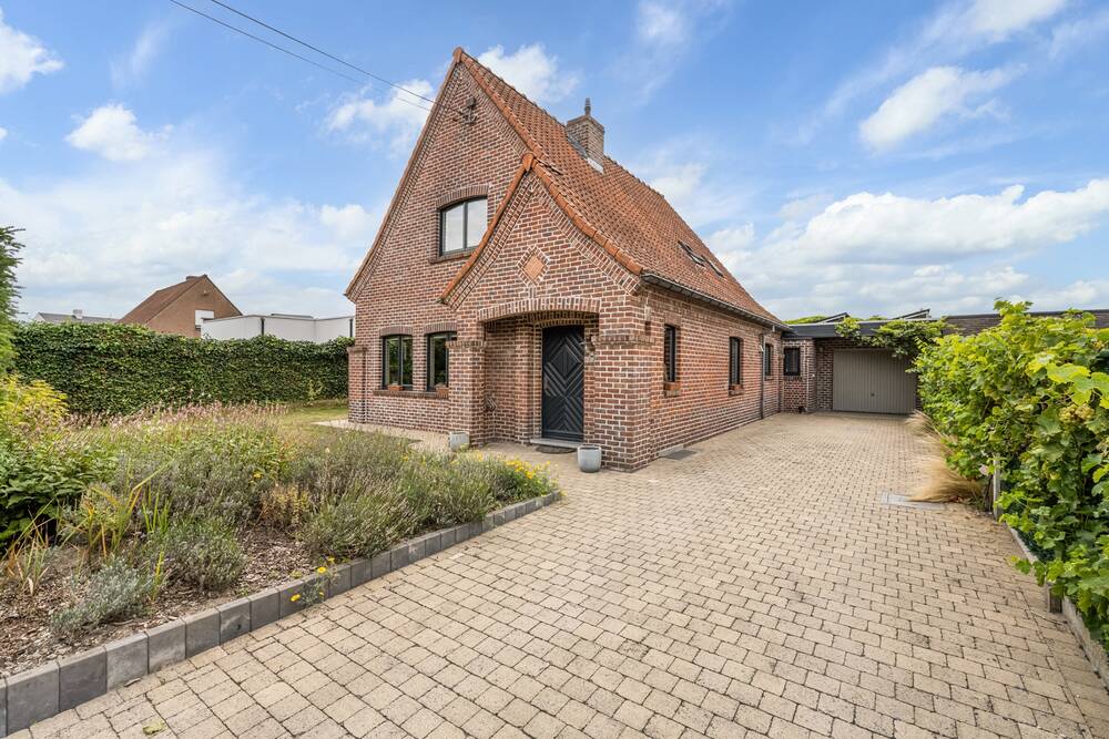 Huis te koop in Waregem 8790 449000.00€ 2 slaapkamers 144.00m² - Zoekertje 573052