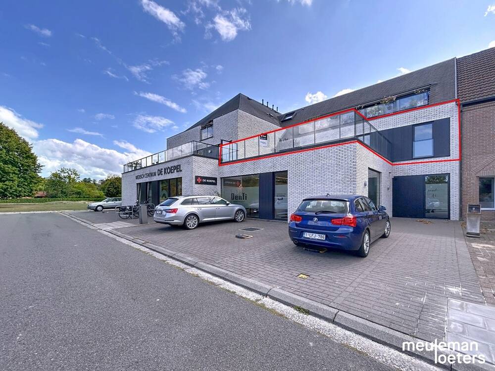 Appartement te huur in Oostkamp 8020 925.00€ 2 slaapkamers 78.00m² - Zoekertje 572152