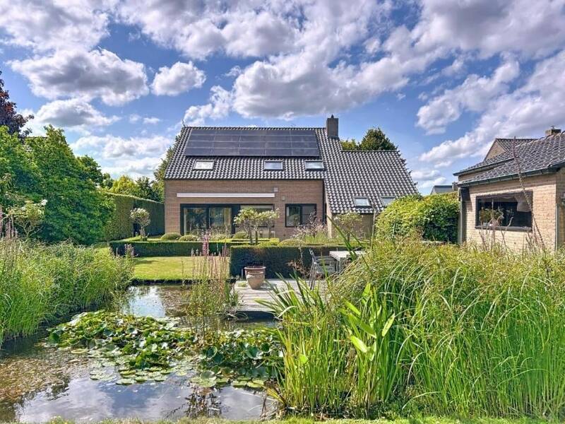 Huis te  koop in Koekelare 8680 595000.00€ 5 slaapkamers 263.00m² - Zoekertje 572203