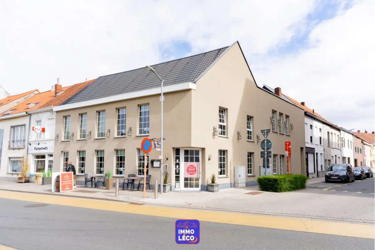 Appartementsgebouw te  koop in Kortrijk 8500 675000.00€  slaapkamers m² - Zoekertje 574893