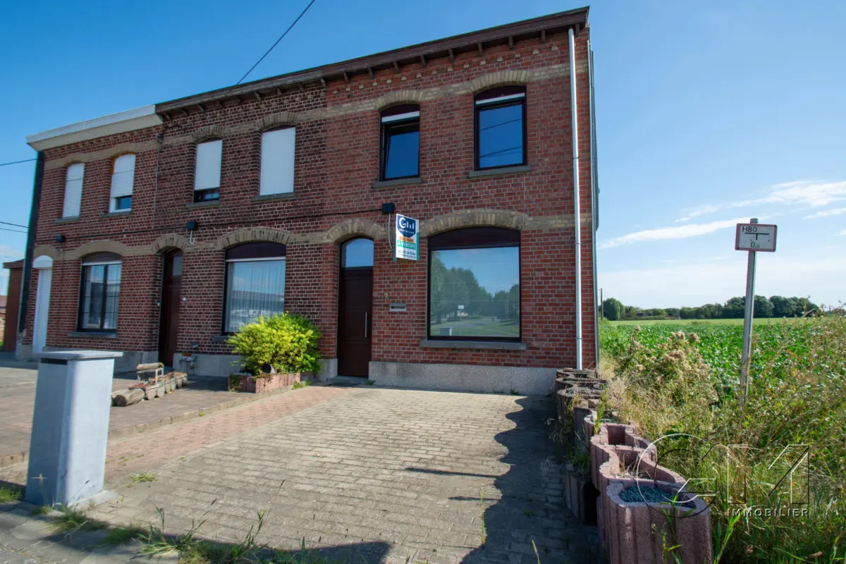 Huis te  koop in Rekkem 8930 35000.00€ 3 slaapkamers 144.00m² - Zoekertje 575049