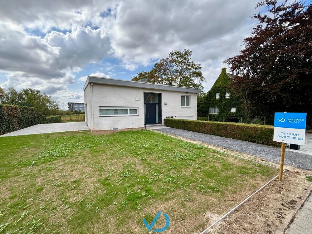 Huis te huur in Ieper 8900 1200.00€ 3 slaapkamers 136.00m² - Zoekertje 574380