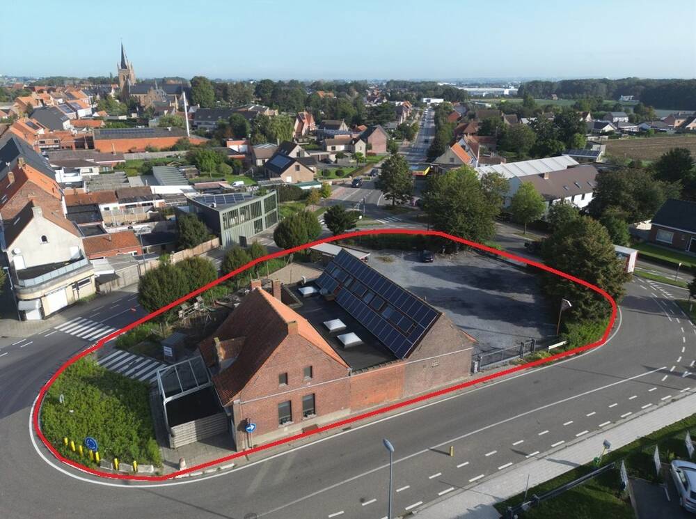 Handelszaak te  in Staden 8840 499000.00€  slaapkamers m² - Zoekertje 575399