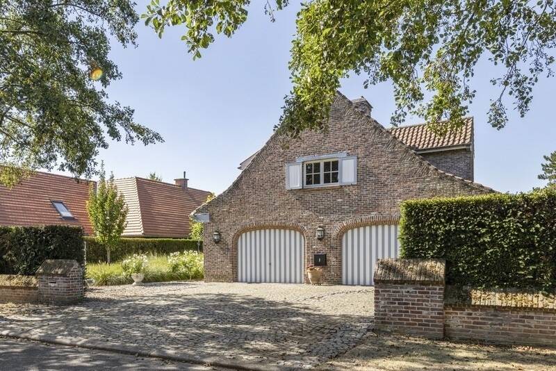 Huis te koop in Kortrijk 8500 665000.00€ 2 slaapkamers 260.00m² - Zoekertje 575568