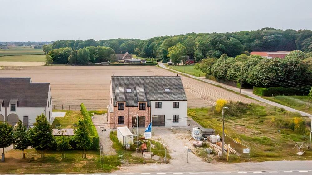 Huis te  in Meulebeke 8760 433780.00€ 3 slaapkamers 217.00m² - Zoekertje 575401