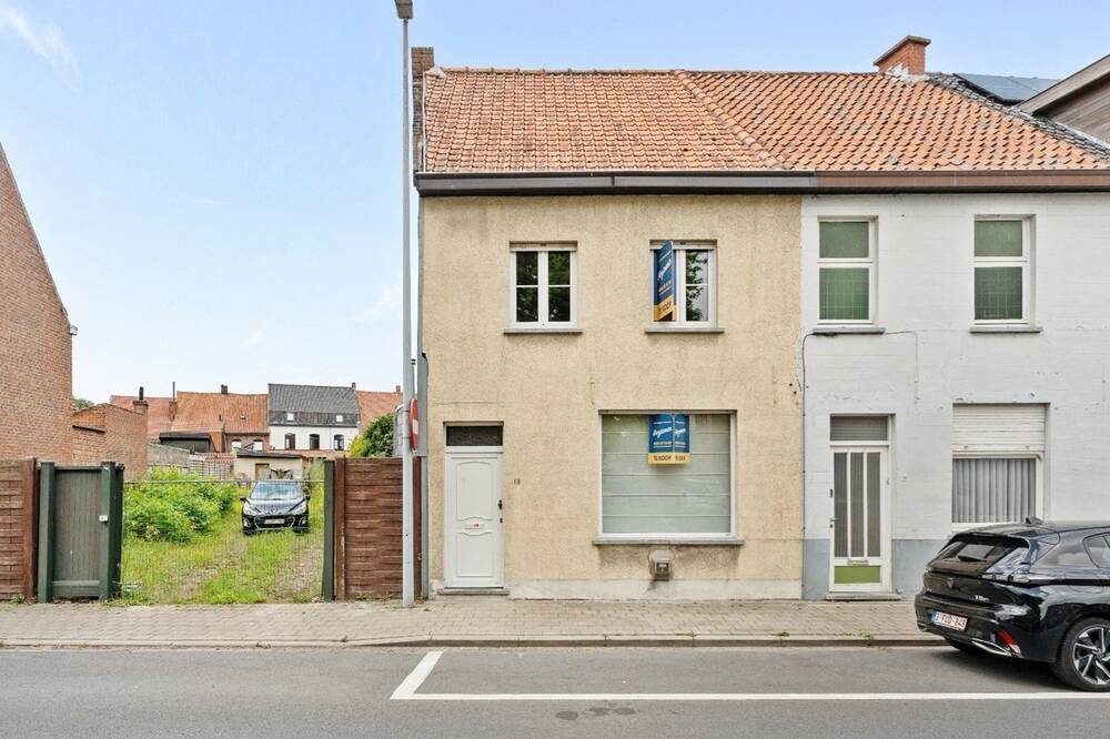 Huis te  koop in Ledegem 8880 120000.00€ 3 slaapkamers 120.00m² - Zoekertje 575416