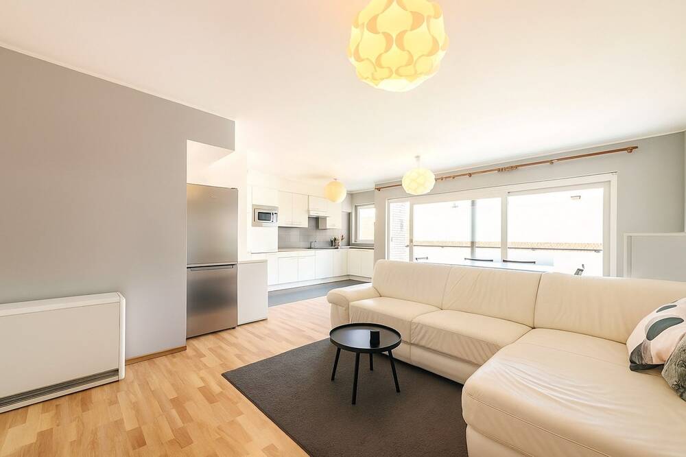 Appartement te  koop in Roeselare 8800 180000.00€ 2 slaapkamers 76.00m² - Zoekertje 576204