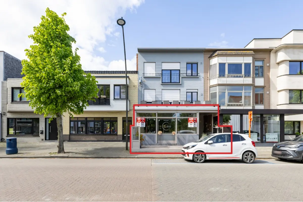 Handelszaak te  koop in Koksijde 8670 180000.00€ 0 slaapkamers 211.00m² - Zoekertje 576548