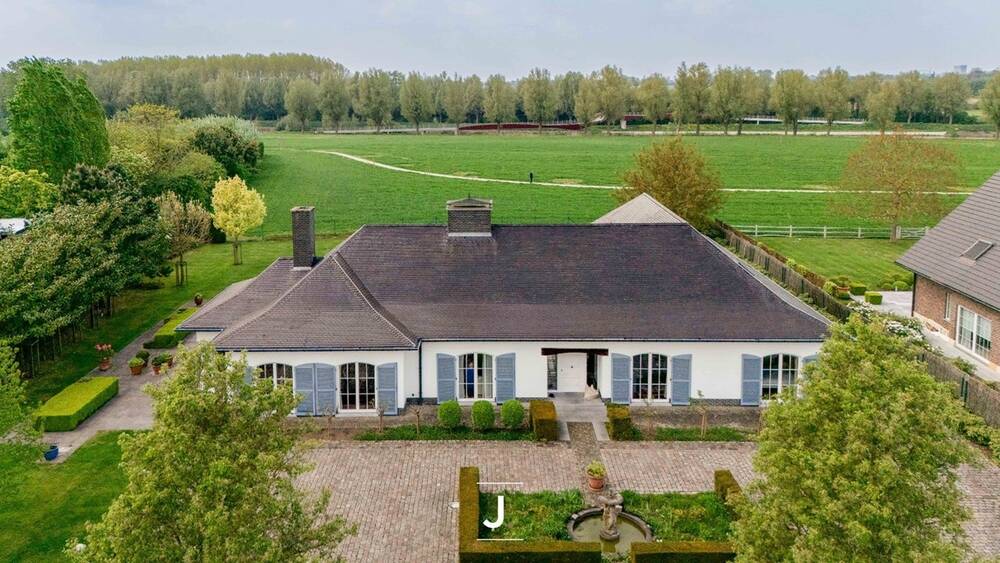 Huis te  koop in Beveren 8791 1250000.00€ 4 slaapkamers 425.00m² - Zoekertje 575414