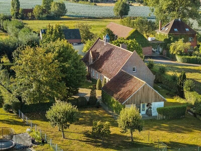Villa te  koop in Lauwe 8930 645000.00€ 3 slaapkamers 278.00m² - Zoekertje 575567
