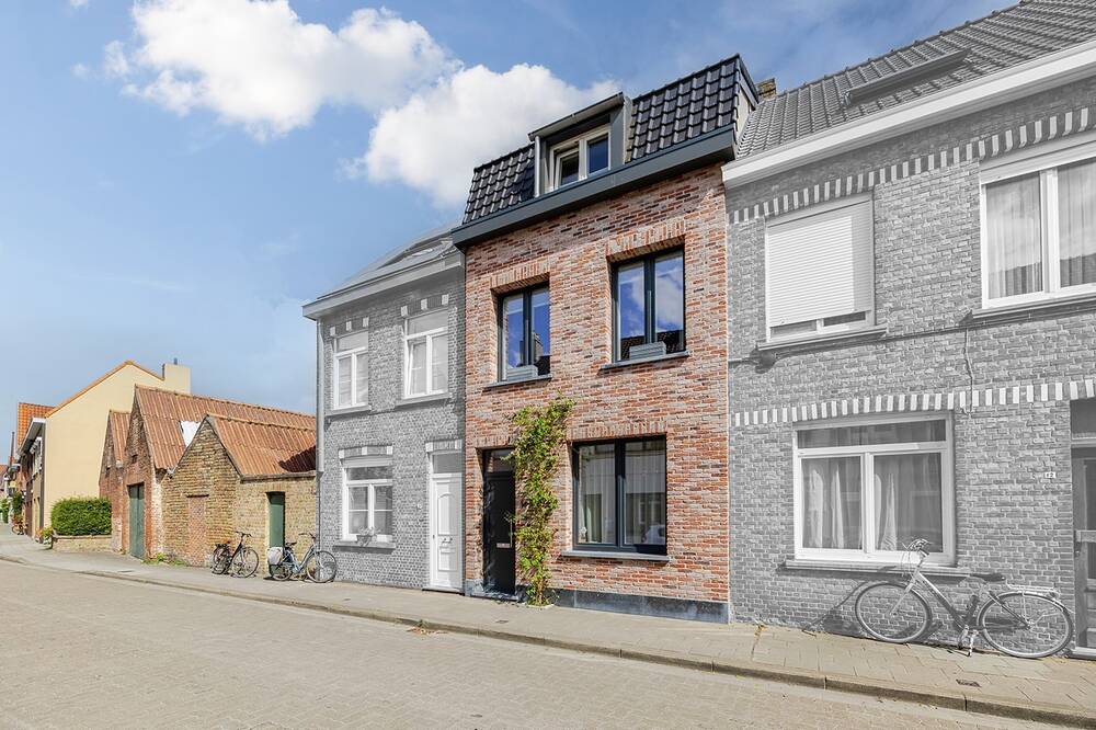 Huis te koop in Assebroek 8310 345000.00€ 3 slaapkamers m² - Zoekertje 576700