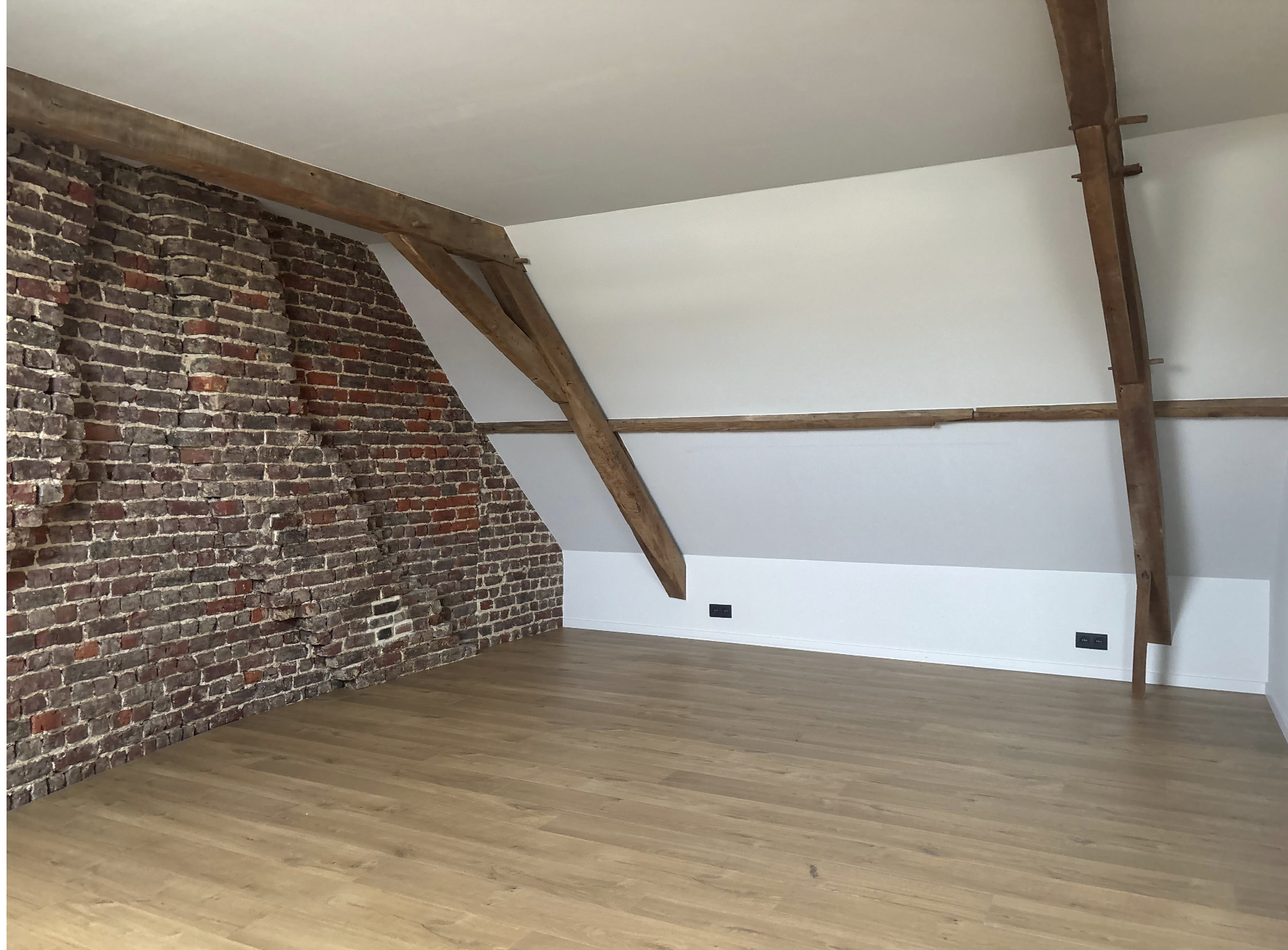Huis te koop in Anzegem 8570 300000.00€ 2 slaapkamers 225.00m² - Zoekertje 578029
