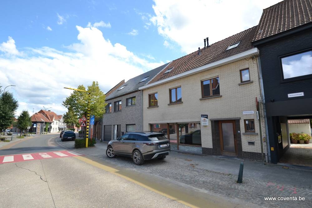 Huis te  huur in Deerlijk 8540 980.00€ 3 slaapkamers 340.00m² - Zoekertje 577998