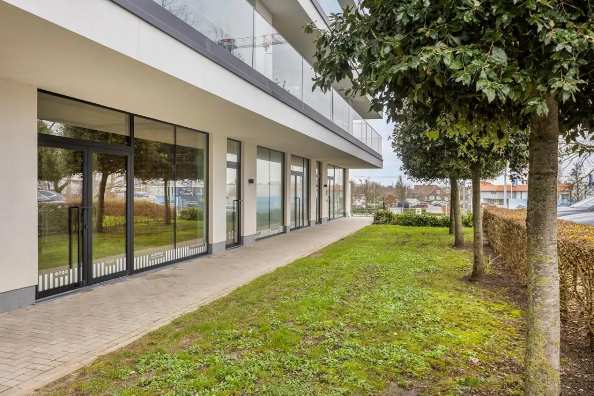 Handelszaak te huur in Nieuwpoort 8620 3750.00€ slaapkamers 279.00m² - Zoekertje 578129