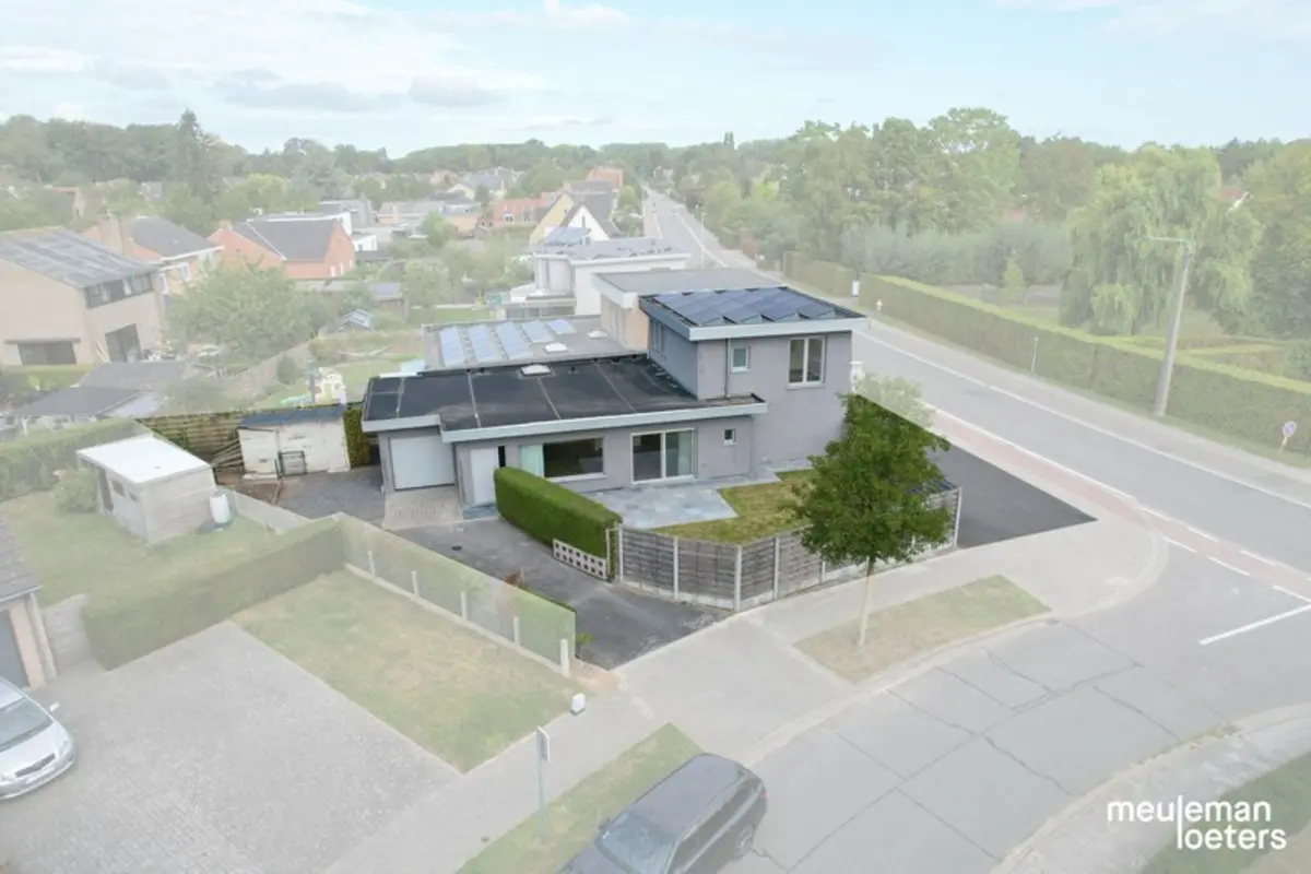 Huis te  koop in Oostkamp 8020 490000.00€ 3 slaapkamers 185.00m² - Zoekertje 578142