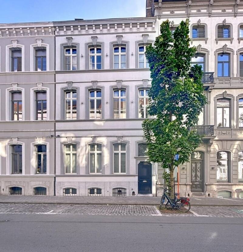 Huis te  koop in Kortrijk 8500 775000.00€ 6 slaapkamers 547.00m² - Zoekertje 578231