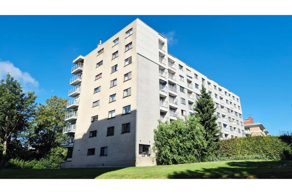 Appartement te  koop in Sint-Andries 8200 329000.00€ 3 slaapkamers 140.00m² - Zoekertje 578144