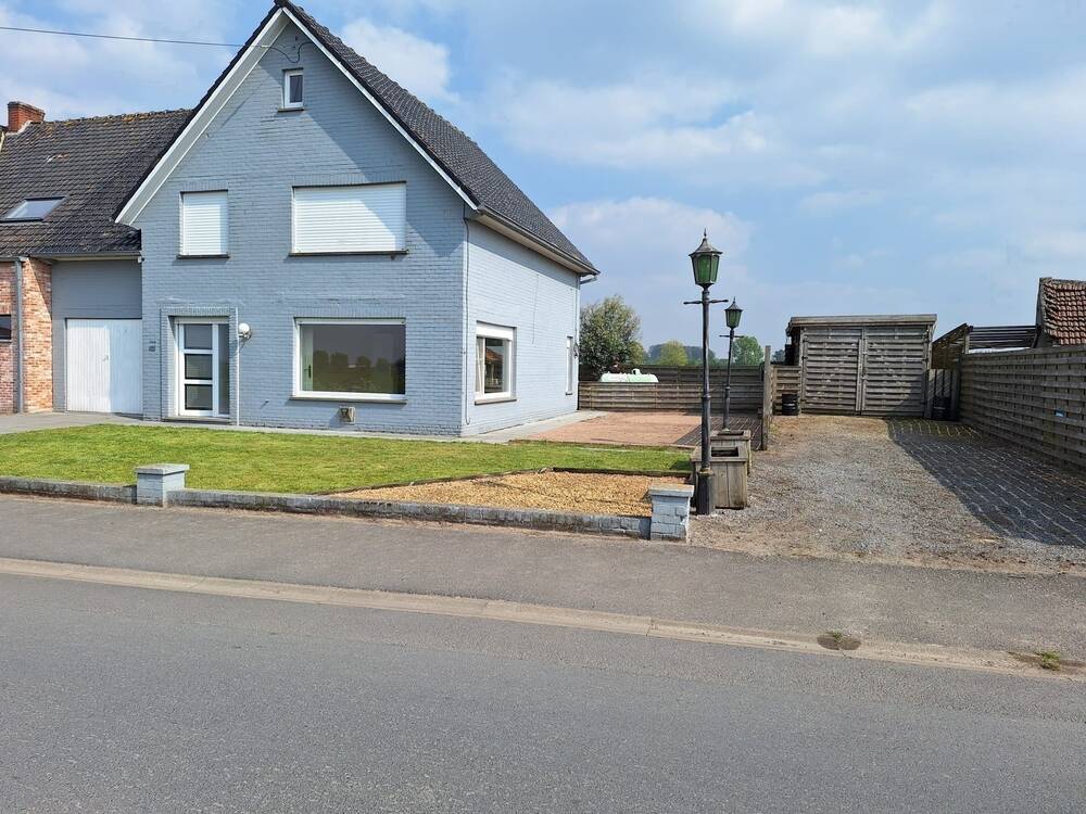 Huis te  koop in Koekelare 8680 337000.00€ 3 slaapkamers 182.00m² - Zoekertje 579143