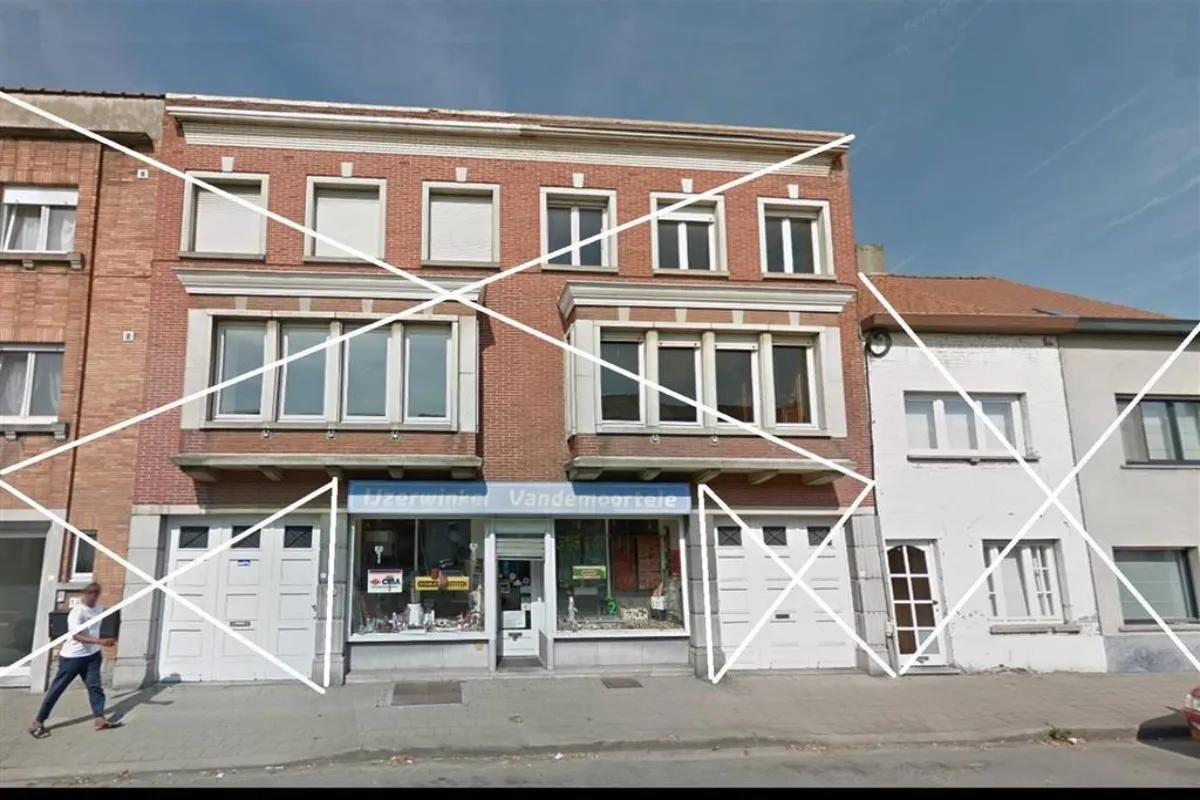 Handelszaak te  koop in Kortrijk 8500 140000.00€  slaapkamers m² - Zoekertje 579949