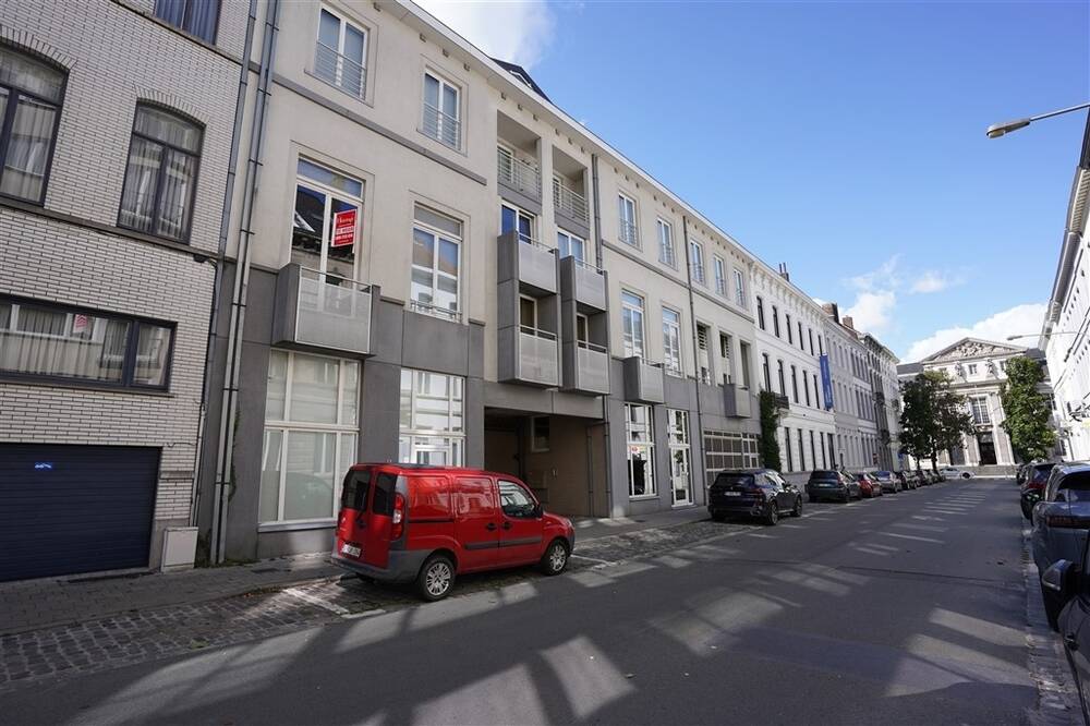 Appartement te  huur in Kortrijk 8500 825.00€ 2 slaapkamers 103.00m² - Zoekertje 579439