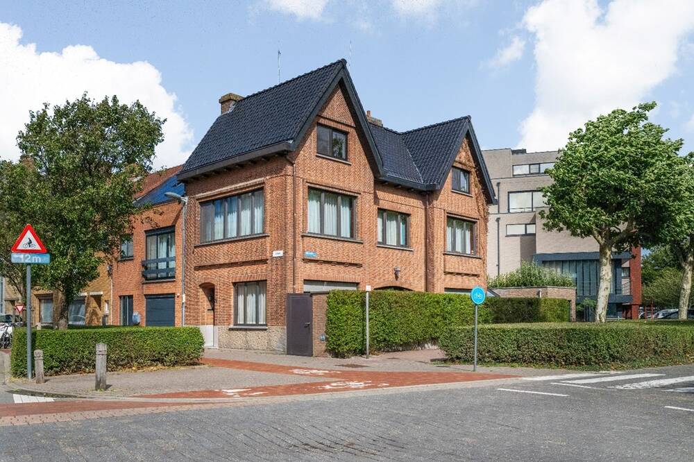 Huis te  koop in Oostende 8400 495000.00€ 5 slaapkamers m² - Zoekertje 582595