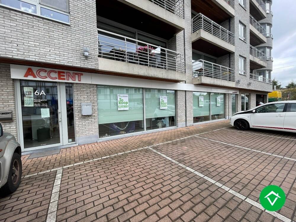 Handelszaak te  huur in Roeselare 8800 1250.00€  slaapkamers 170.00m² - Zoekertje 582576