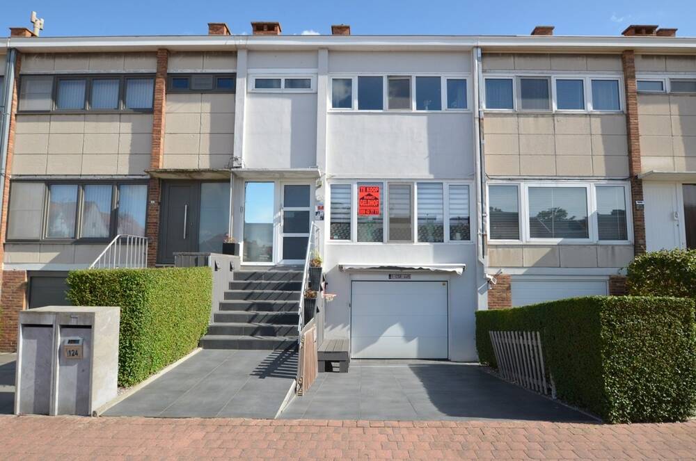 Huis te  koop in Oostende 8400 318000.00€ 3 slaapkamers m² - Zoekertje 582594