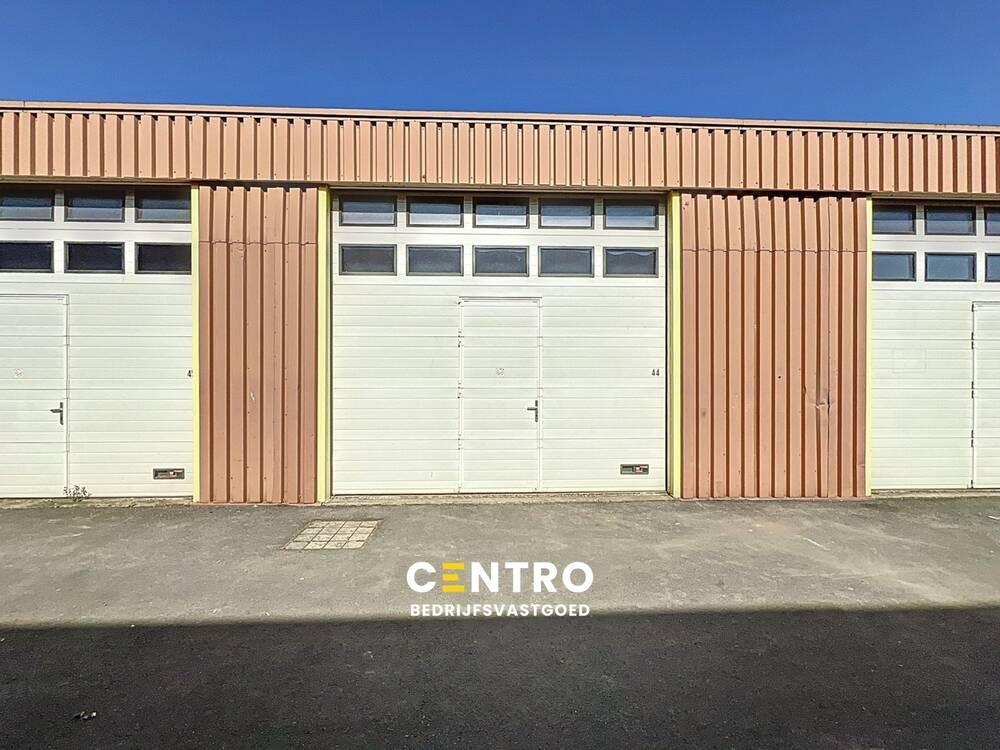 Handelszaak te  huur in Roeselare 8800 480.00€  slaapkamers 120.00m² - Zoekertje 581236