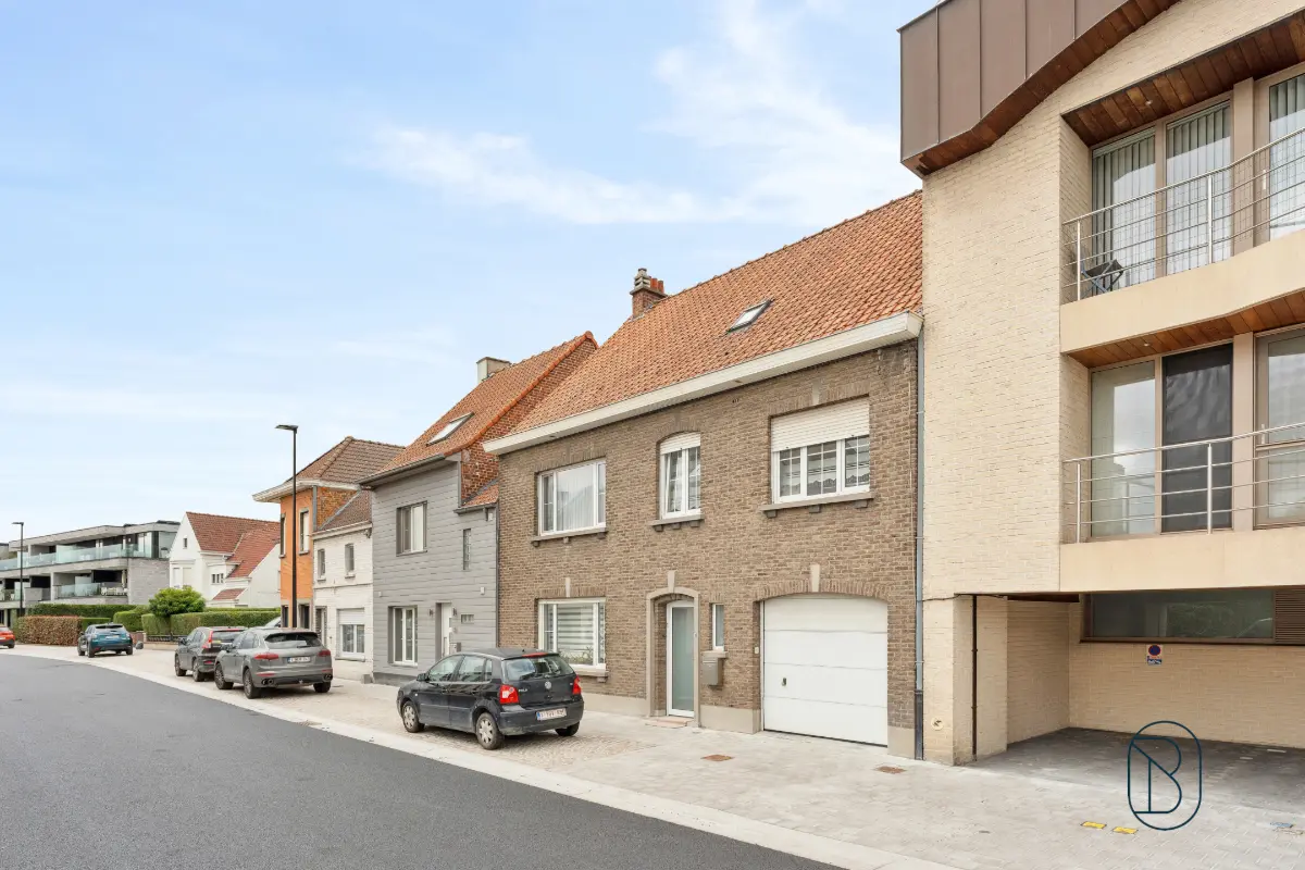 Huis te  koop in Waregem 8790 399500.00€ 4 slaapkamers 200.00m² - Zoekertje 581127