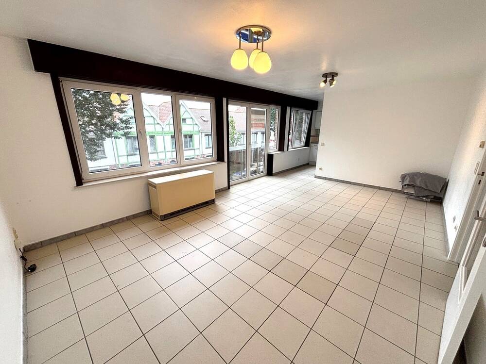 Appartement te  huur in Oostende 8400 870.00€  slaapkamers m² - Zoekertje 580925