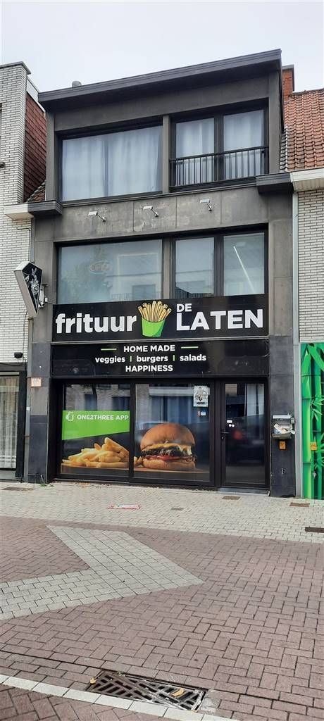 Handelszaak te  huur in Harelbeke 8530 800.00€  slaapkamers m² - Zoekertje 583529