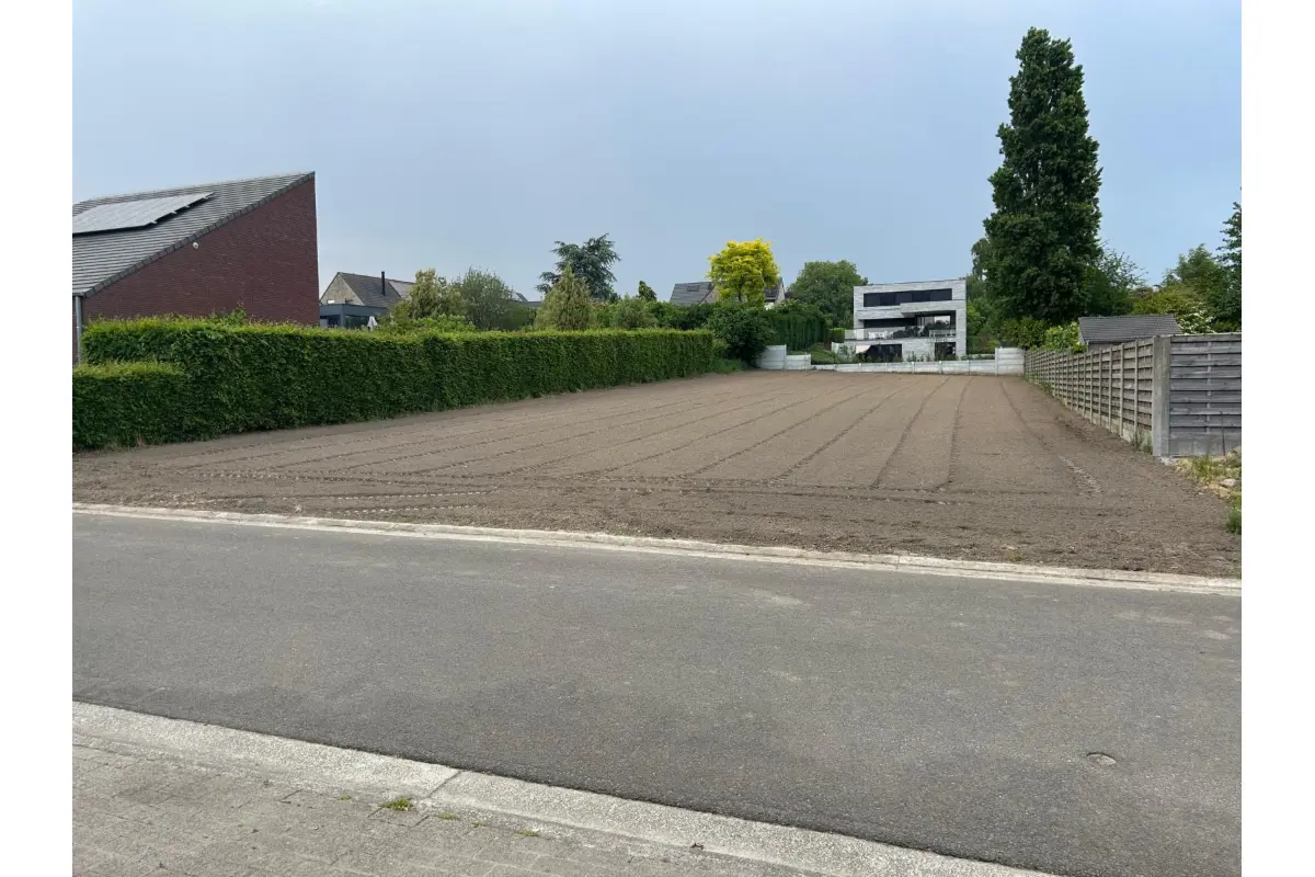 Grond te  koop in Tielt 8700 336740.00€  slaapkamers m² - Zoekertje 583654