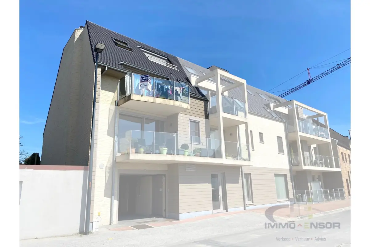 Duplex te  koop in Oudenburg 8460 299000.00€ 4 slaapkamers 104.00m² - Zoekertje 583092