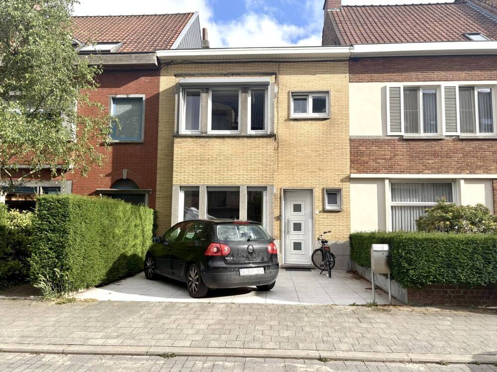 Huis te  koop in Kortrijk 8500 290000.00€ 2 slaapkamers 150.00m² - Zoekertje 583668