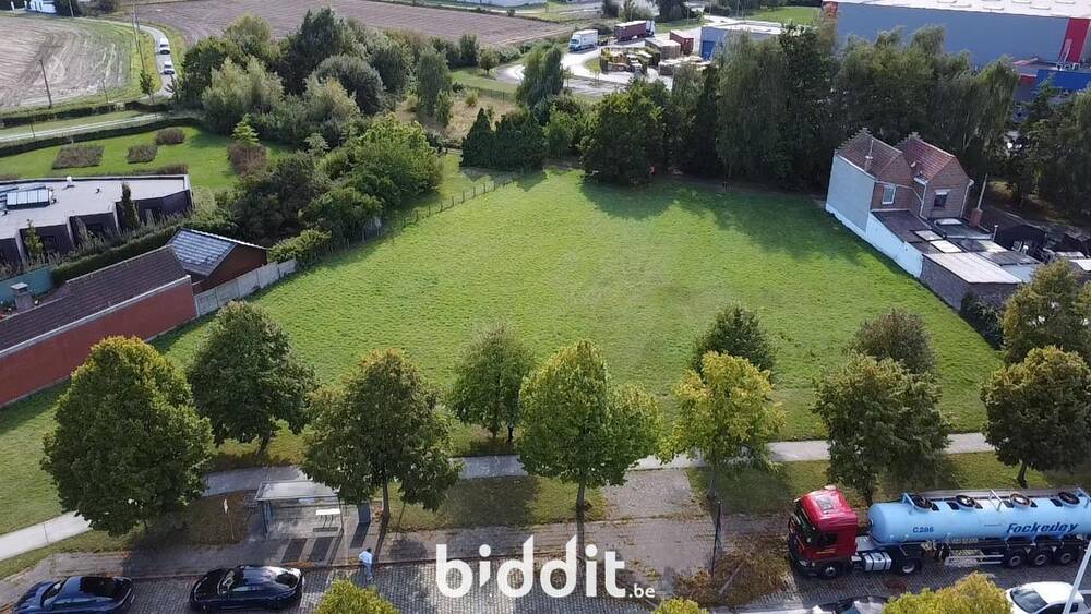 Grond te  koop in Menen 8930 490000.00€  slaapkamers m² - Zoekertje 583382