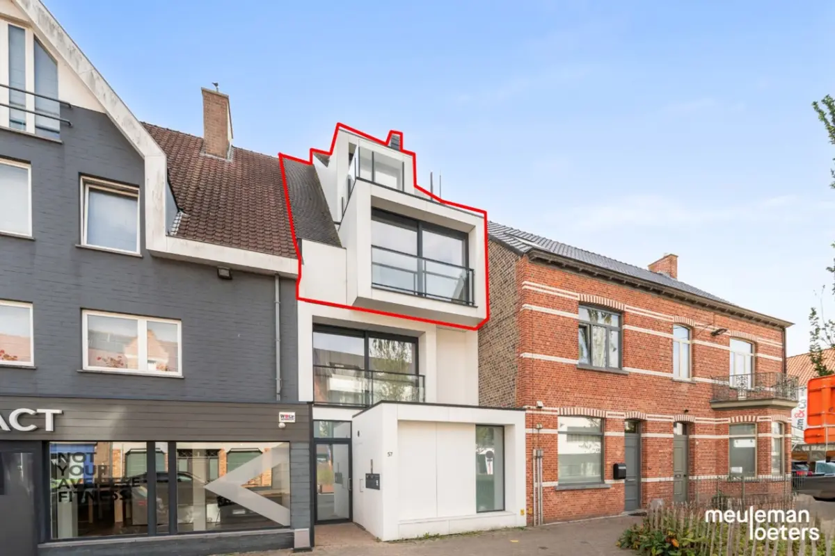 Appartement te  koop in Oostkamp 8020 270000.00€ 2 slaapkamers 84.00m² - Zoekertje 584044