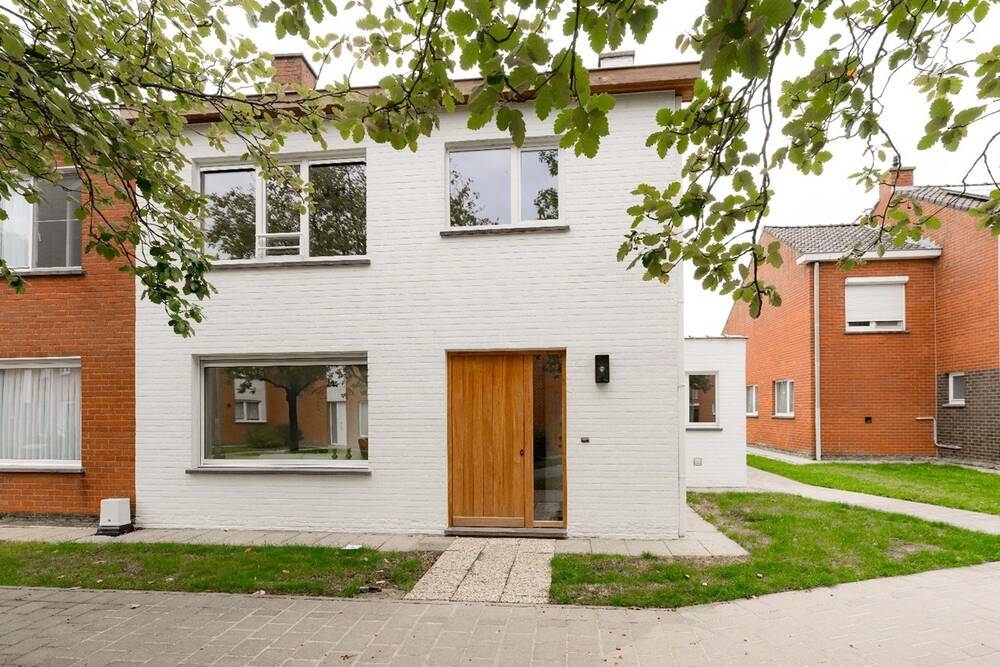 Huis te  koop in Roeselare 8800 330000.00€ 3 slaapkamers 152.00m² - Zoekertje 585098