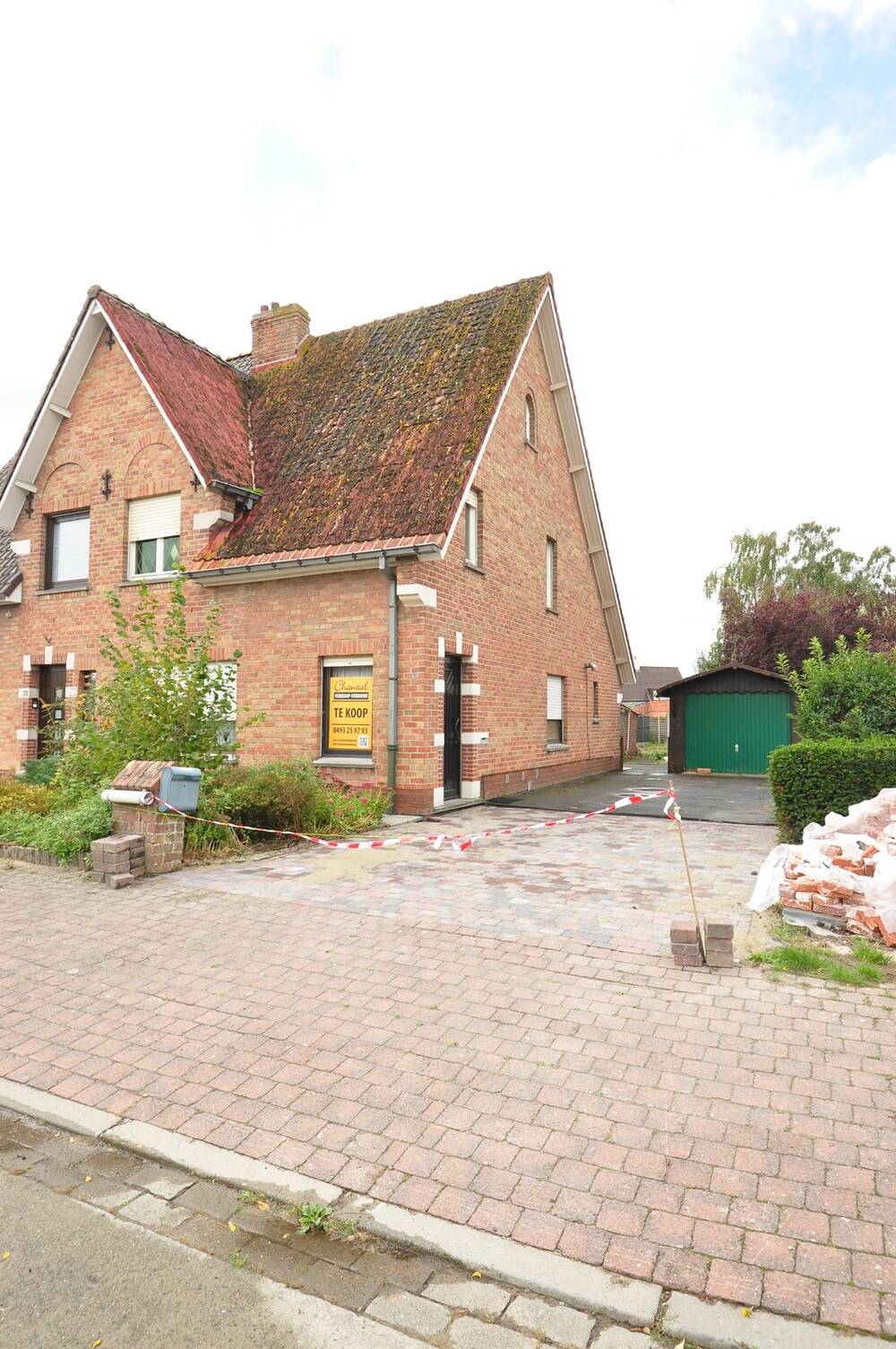 Huis te  koop in Oostende 8400 298000.00€  slaapkamers m² - Zoekertje 584471
