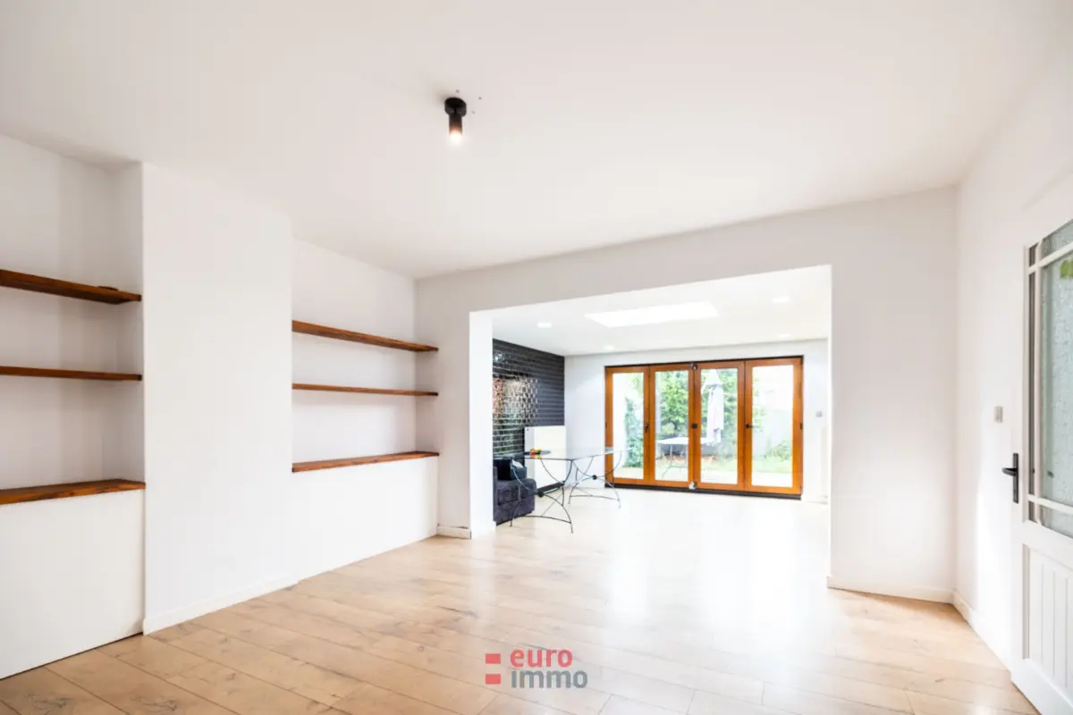 Huis te  koop in Nieuwpoort 8620 410000.00€ 3 slaapkamers 210.00m² - Zoekertje 584575