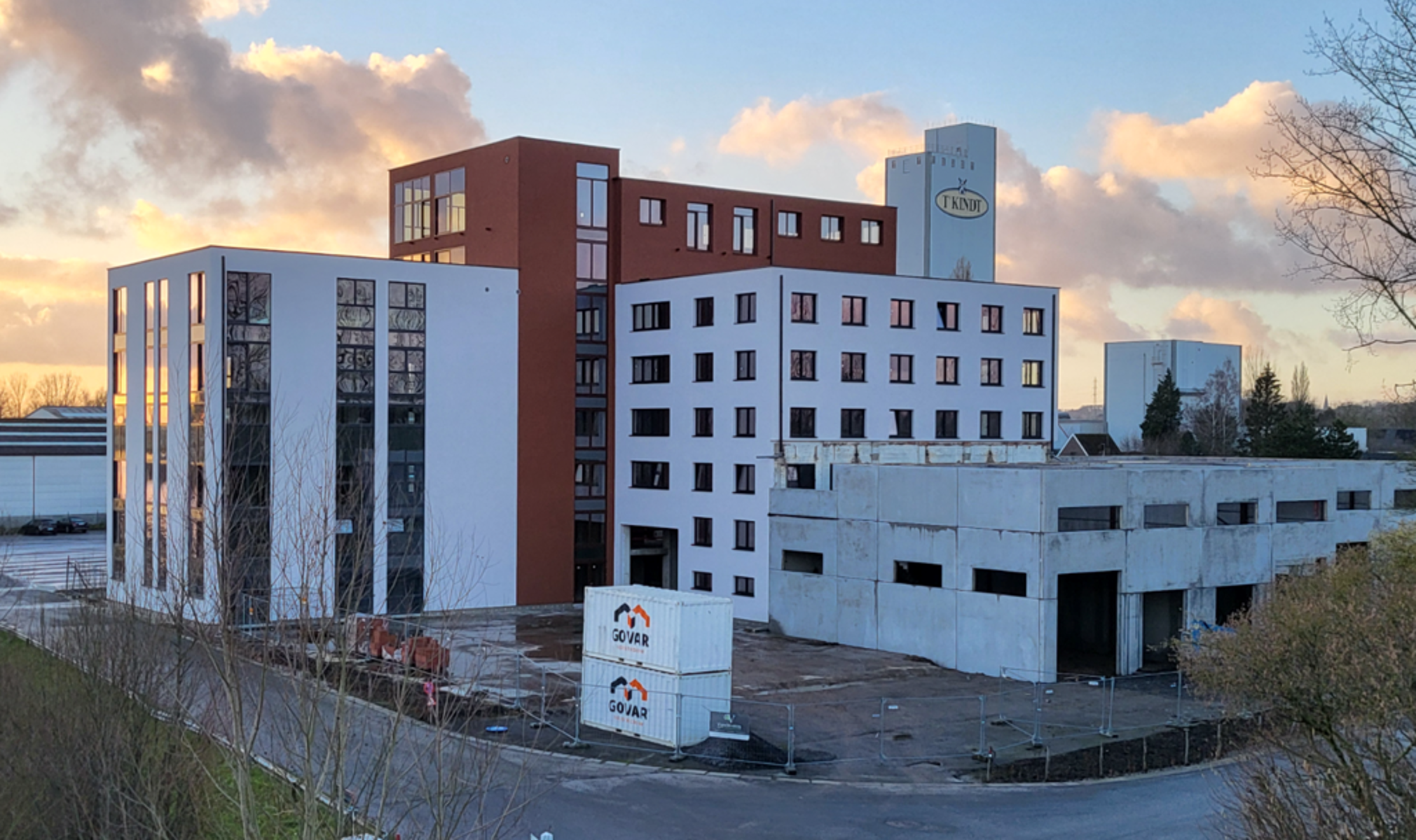 Handelszaak te  koop in Kerkhove 8581 175000.00€  slaapkamers 250.00m² - Zoekertje 587413