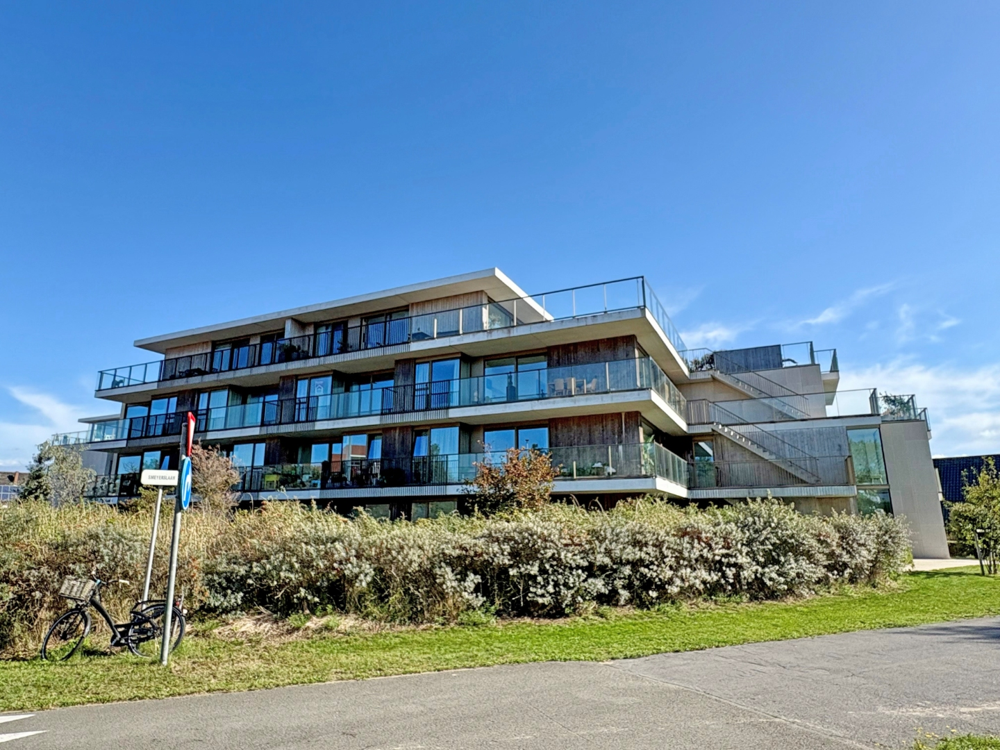 Huis te  koop in Koksijde 8670 420000.00€ 2 slaapkamers m² - Zoekertje 586885