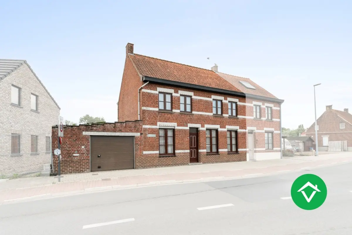 Huis te koop in Staden 8840 219000.00€ 5 slaapkamers 170.00m² - Zoekertje 588764