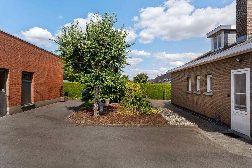 Handelszaak te koop in Anzegem 8570 390000.00€ slaapkamers 163.00m² - Zoekertje 589507