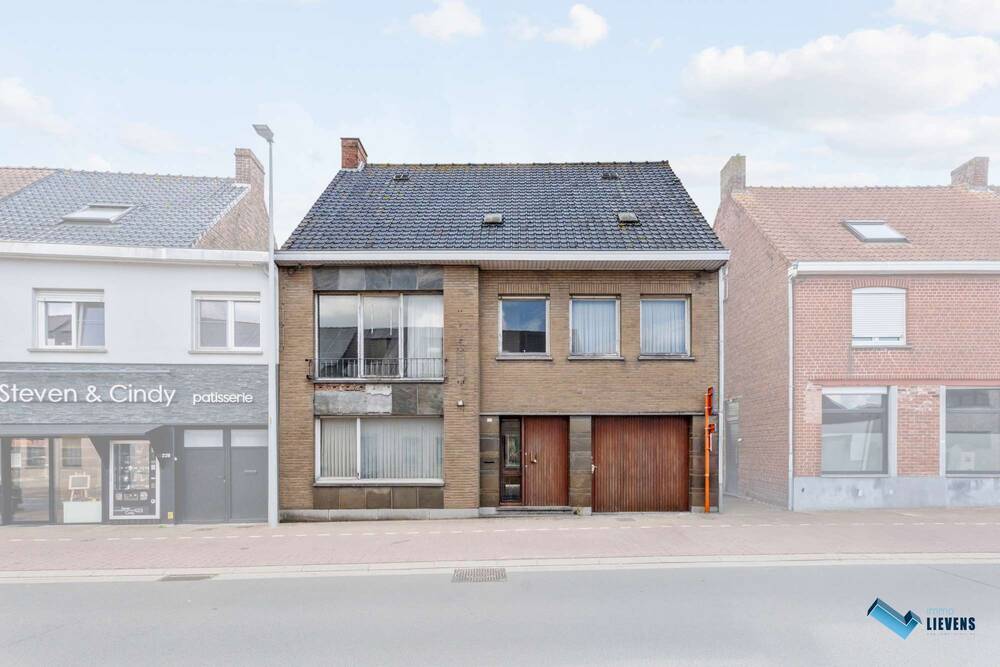 Huis te koop in Ichtegem 8480 230000.00€ 5 slaapkamers 289.00m² - Zoekertje 589201